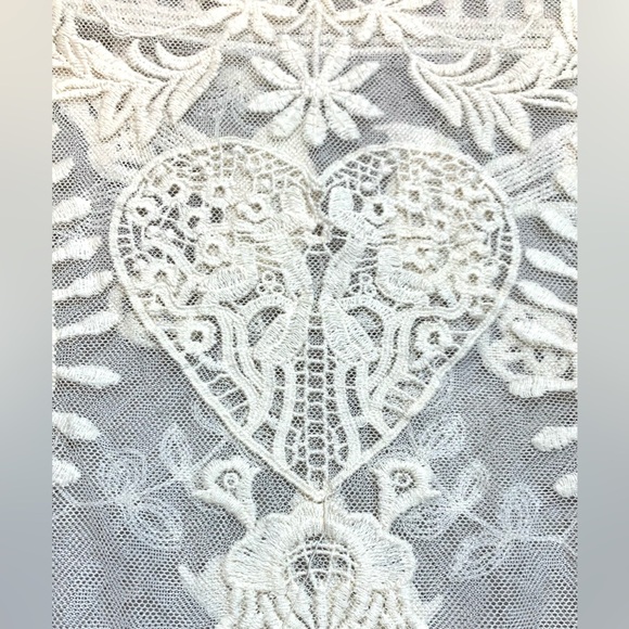🔥POL Creme Sheer Crochet Victorian Heart Boho Tunic Women Small Medium Cotton - Picture 7 of 10
